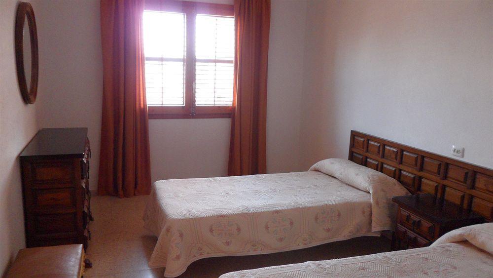 Apartamentos Alba San Antonio  Exterior photo
