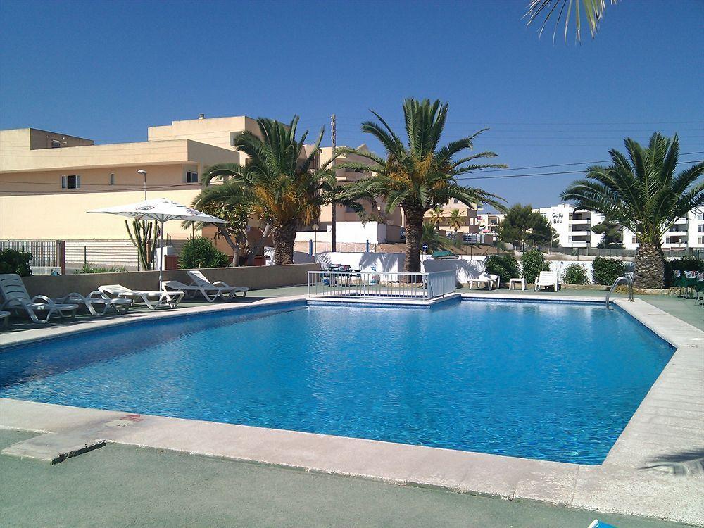 Apartamentos Alba San Antonio  Exterior photo